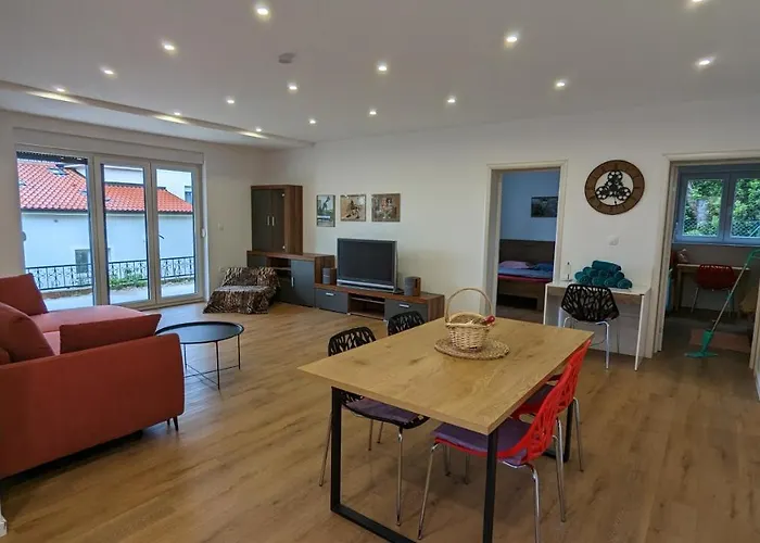 Apartment In An Urban Villa Kraljevica