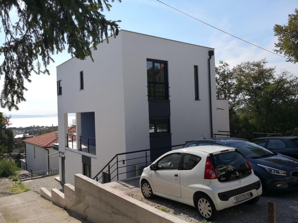 Apartment In An Urban Kraljevica