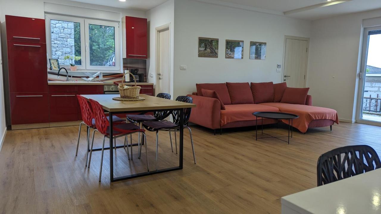 Apartment In An Urban *