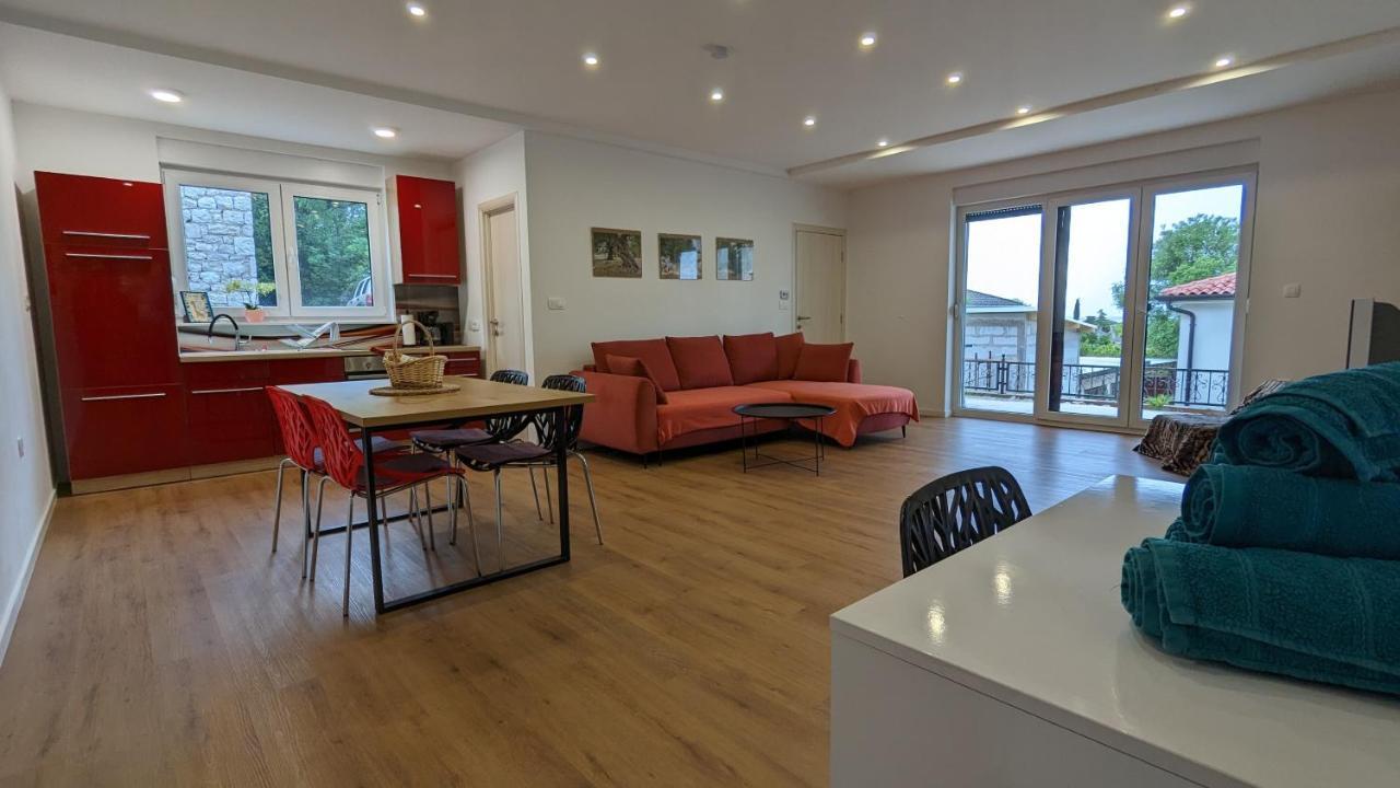 Apartment In An Urban Kraljevica